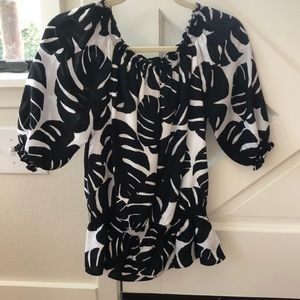 White House Black Market size XS 100% silk top